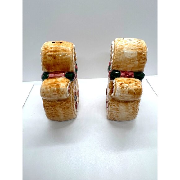 Gingerbread Man Salt Pepper Shakers  Set Ceramic Christmas Holiday Kitchen Decor - Picture 7 of 10